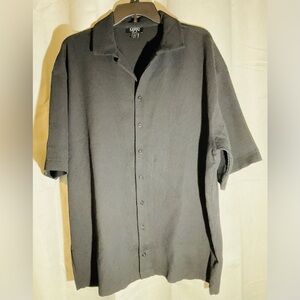 Men's Black oversized short sleeve pleated shirt